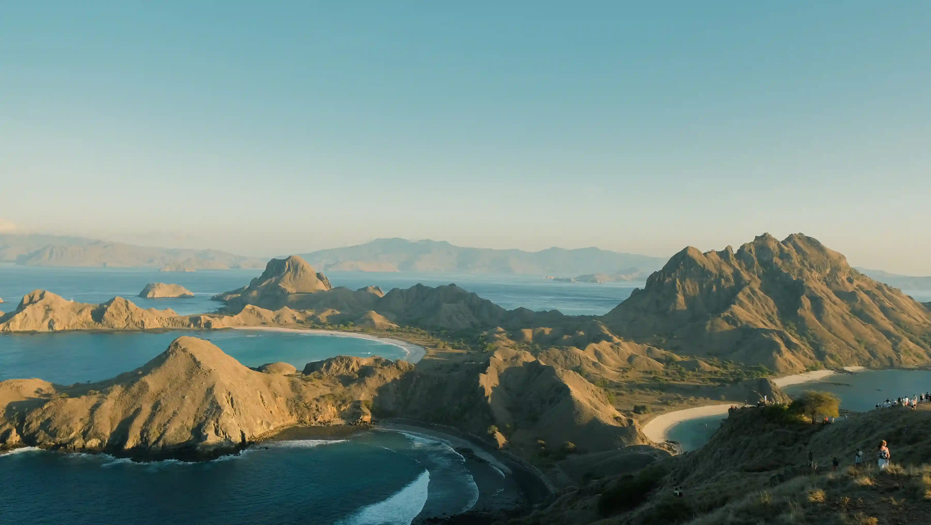 Padar Island | Komodo Island Tour | Aura Suci Liveaboard