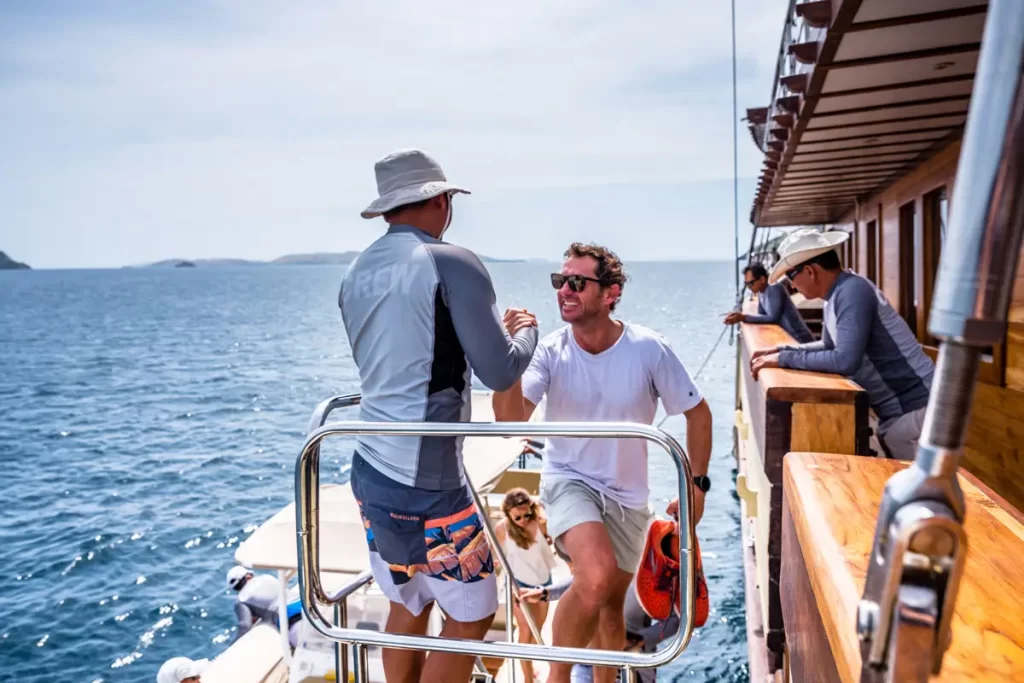 Behind the Scenes: How Your Labuan Bajo Liveaboard Adventure Works