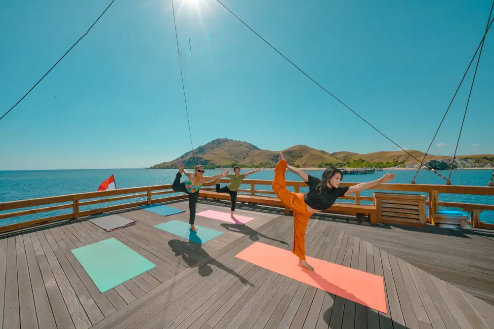 Wellness & Slow-Travel Picks in the Komodo Luxury Fleet: From Aura Suci to Flagship Komodo Signature